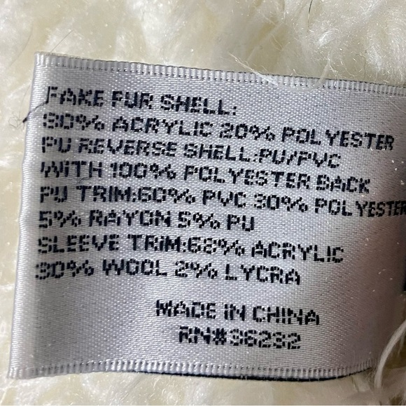 Giacca Gallery Women's Faux Fur Fluffy Winter Coat L White Pockets Lined Zipper - Picture 12 of 13